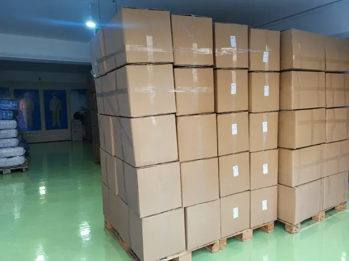 Cartons ready for shipment | Versandfertige Kartons | Cartoni pronti per la spedizione